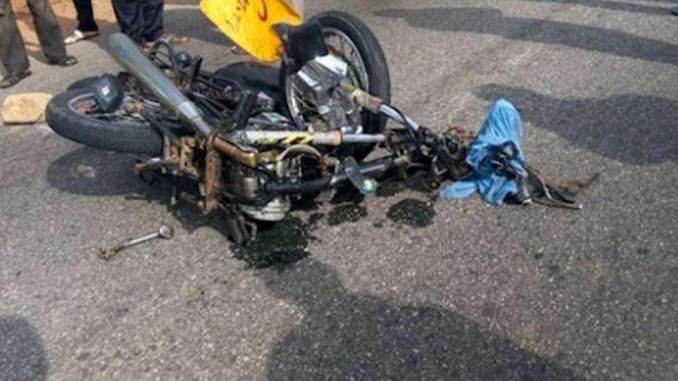 Lapaz Okada rider, passenger sent flying after collision; one lands to death, other incapacitated. 46